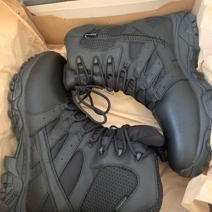 Merrell Size 9 black Moab 2 8 inch Boots